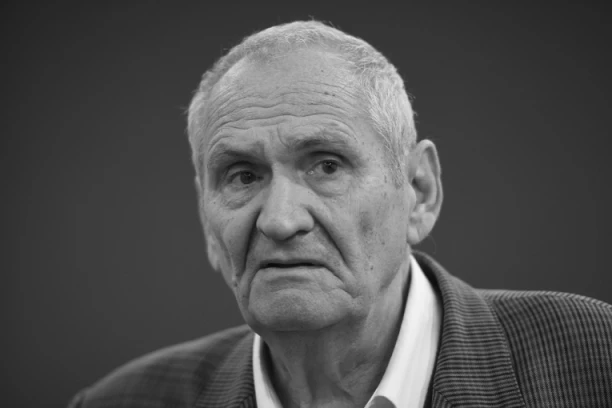 UMRO NIKOLA MARKOVIĆ (87)! Pamtićemo ga kao pionira i utemljivača primene IT u našoj zemlji!