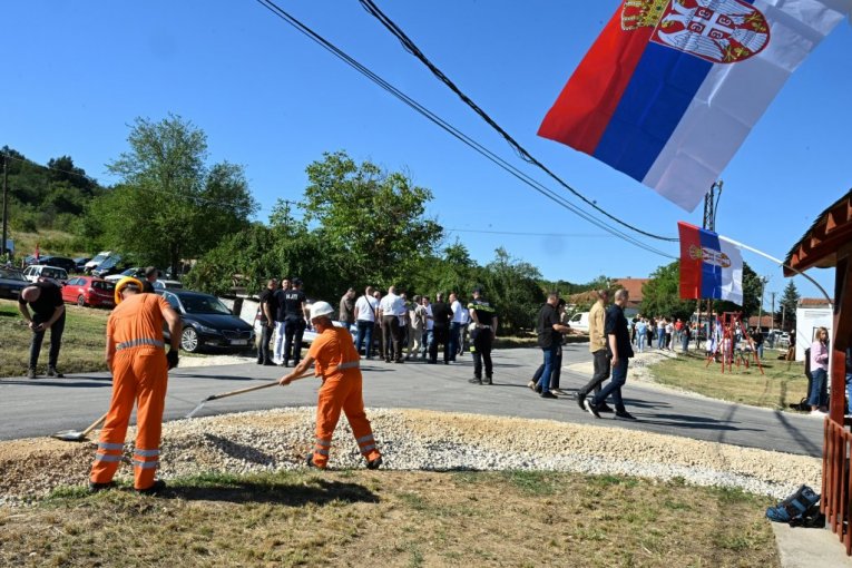 Put između Gornjih i Donjih Sinkovaca