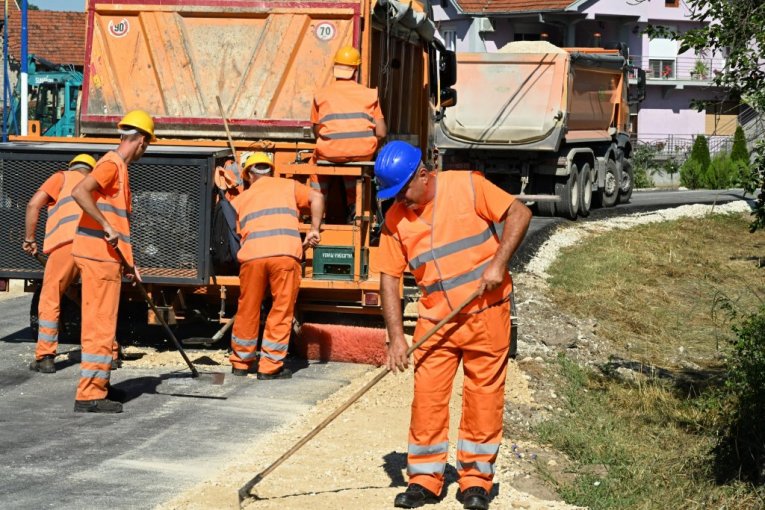 Put između Gornjih i Donjih Sinkovaca