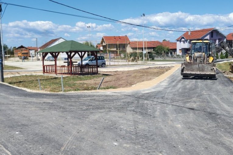 Put između Gornjih i Donjih Sinkovaca