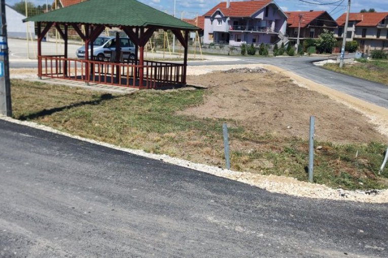 Put između Gornjih i Donjih Sinkovaca