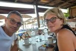 ISPOVEST SUPRUGE SRBINA KOJI JE UMALO IZLETEO IZ AVIONA: Držala sam ga za noge i mislila – ako ginemo, ginemo zajedno!