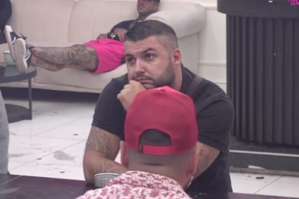 BRUTALNO UNIŠTENJE ASMINA DURDŽIĆA - Ovi podaci nikada nisu smeli da se IZNESU U JAVNOST pred FINALE Elite!