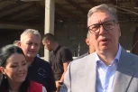 DOČEKAO GA DOMAĆIN DRAGAN! Vučić u poseti porodici Todorović u Jadranskoj Lešnici kod Loznice!