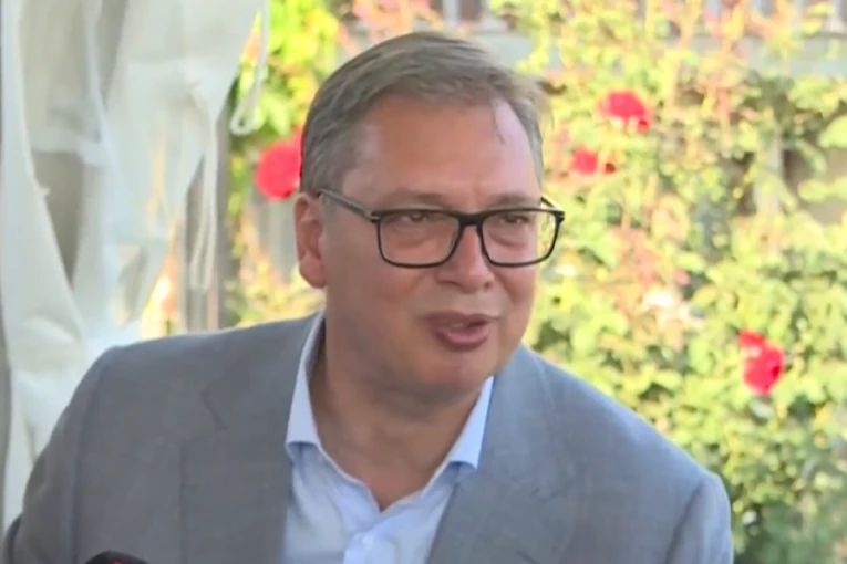 "ISPLATA POMOĆI GRAĐANIMA DO 15. SEPTEMBRA, A NADAM SE I RANIJE!" Vučić: Obradovaćemo i sve punoletne građane!