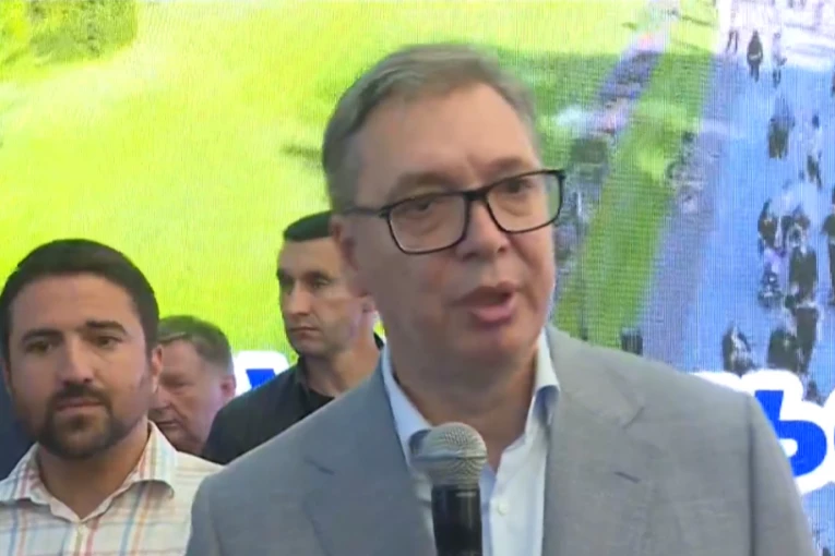 "USKORO OTVARAMO NOVI PUT, A TO JE TEK POČETAK!" Vučić u Jadranskoj Lešnici kod Loznice - Hvala vam što ste izdržali i niste se predali!
