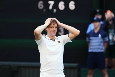 I NOVAK ĐOKOVIĆ JE ZAPREPAŠĆEN! Šta se radi da Janik Siner bude novo lice tenisa! Čuveni Britanac ne može da veruje