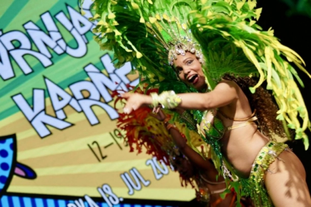 ZVANIČNO OTVOREN 22. MEĐUNARODNI VRNJAČKI KARNEVAL – VRNJAČKA BANJA U ZNAKU OSMEHA I DOBRE ZABAVE
