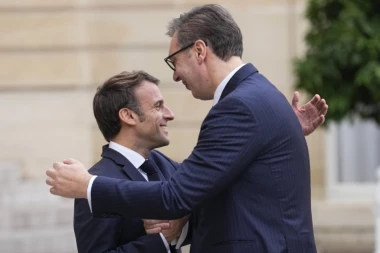 MAKRON UGOSTIO VUČIĆA U JELISEJSKOJ PALATI! Predsednik Srbije se oglasio i otkrio detalje razgovora!