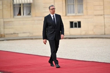 OGROMNO PRIZNANJE ZA SRBIJU! Predsednik Vučić danas Makronov gost na vojnoj paradi u Parizu