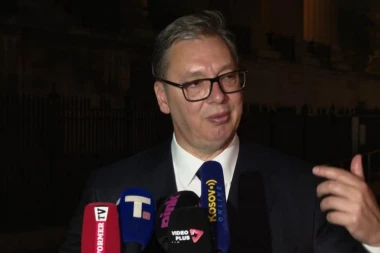 VUČIĆ: Srbija jedina zemlja u Parizu koja nije član EU, NATO niti Koalicije voljnih