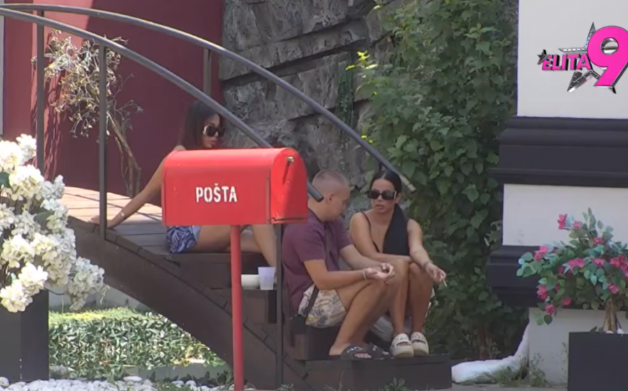 SOFIJA JANIĆIJEVIĆ BESNI ZBOG VRELE AKCIJE SA DEDA DANETOM (70): Tvrdi da nije sposoban da je ZADOVOLJI u krevetu, a ovako mu je praznila džepove!
