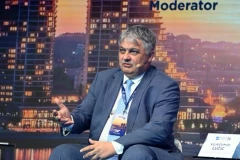 TEHNOLOŠKI ISKORAK SRBIJE: Lučić najavio da će naša zemlja biti centar razvoja veštačke inteligencije u Evropi