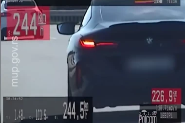 DIVLJAO NA AUTO-PUTU KOD MALOG POŽAREVCA! Uhapšen vozač "BMW" koji je vozio čak 244 km/h! (VIDEO)