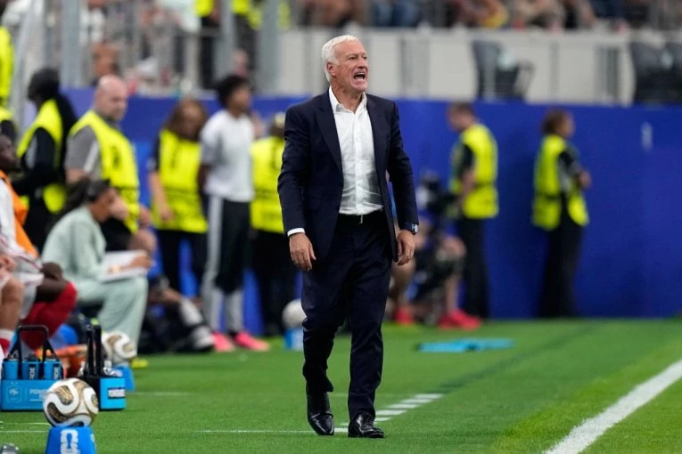 FRANCUSKA OSTALA BEZ SELEKTORA! Neuspeh se ne prašta - bura u svetu fudbala, legendarni as će uskoro šefovati Mbapeu! (FOTO)
