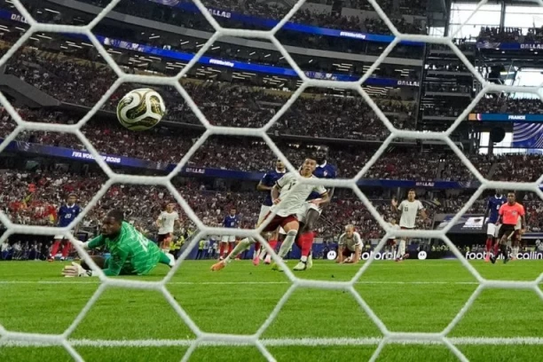 FRANCUSKA - ŠPANIJA: Novi gol! Šok za šokom, ovo niko živ nije očekivao! (VIDEO)