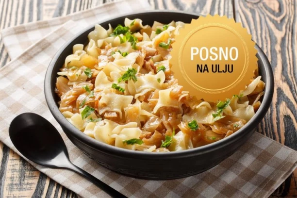 MLADI KUPUS SA FLEKICAMA PO STARINSKOM RECEPTU: Jednostavan ručak koji vraća ukus domaće kuhinje