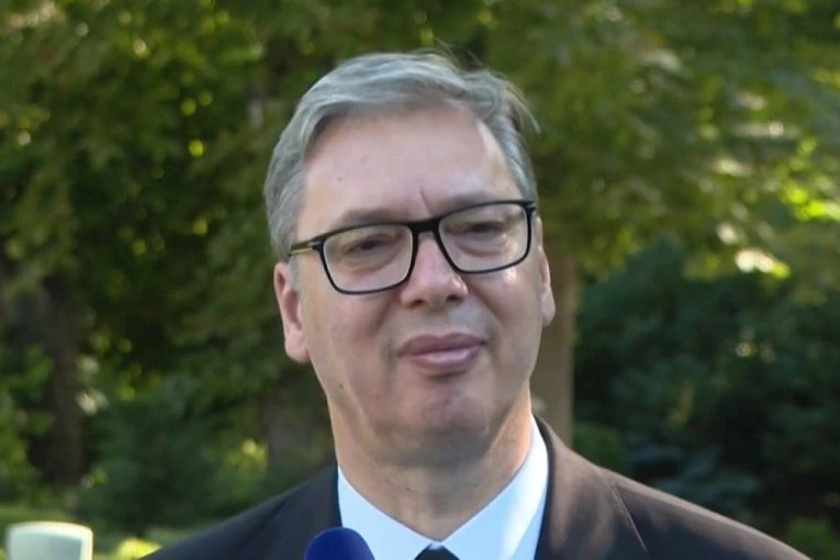 ŽELE RUŠENJE VLASTI NA ULICI! Vučić poručio blokaderima: Realnost je potpuno drugačija od istraživanja CRTE!