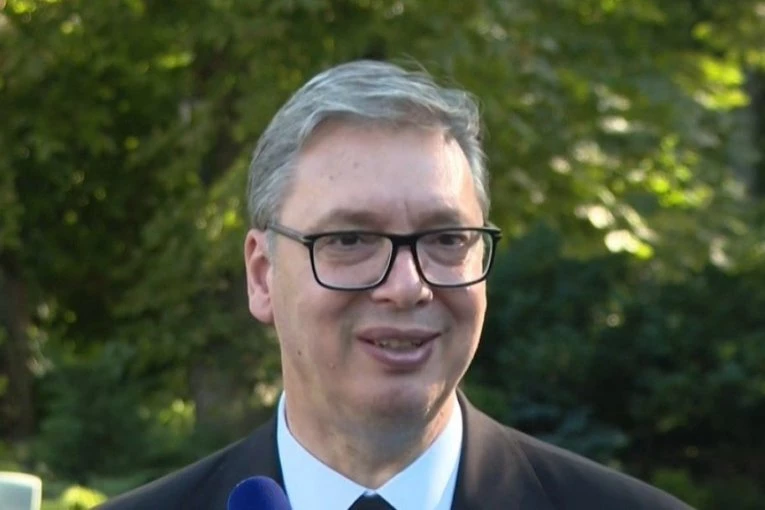 ŽELE RUŠENJE VLASTI NA ULICI! Vučić poručio blokaderima: Realnost je potpuno drugačija od istraživanja CRTE!