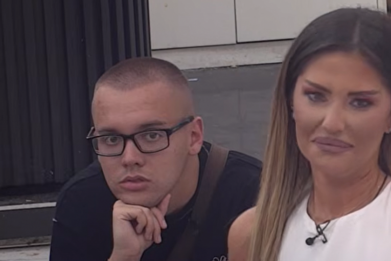 "Amnezija" i "Gledanje uspomena"