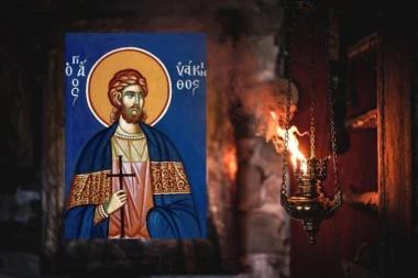 POSTRADAO JE MLAD, A KADA JE ISPUSTIO DUŠU, DESILO SE ČUDO: Sutra slavimo Svetog mučenika Jakinta