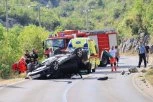 TRAGEDIJA NA HALKIDIKIKU: Majka i beba poginule u stravičnom sudaru sa cisternom, lekari se bore za život oca i drugog deteta