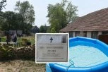 UDAVILA SE BEBA U ZMAJEVU! Kupala se sa bratom i sestrom u bazenu, a onda je usledio HOROR! Majka se tada vratila sa posla, PA ZATEKLA TELO U VODI!