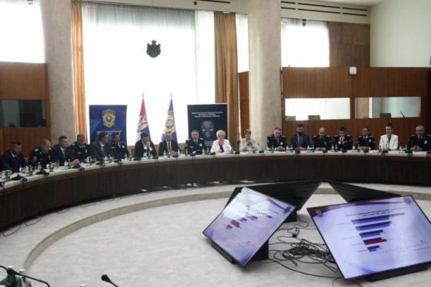 "BRZINA JE GLAVNI UBICA!" Za šest meseci poginulo 188 ljudi, načelnik saobraćajne policije upozorava: "Više od 40 odsto stradalih nije koristilo pojas!" (VIDEO)