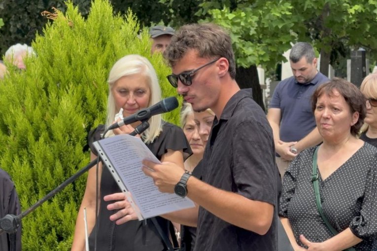 Unuk održao govor