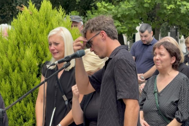 Unuk održao govor