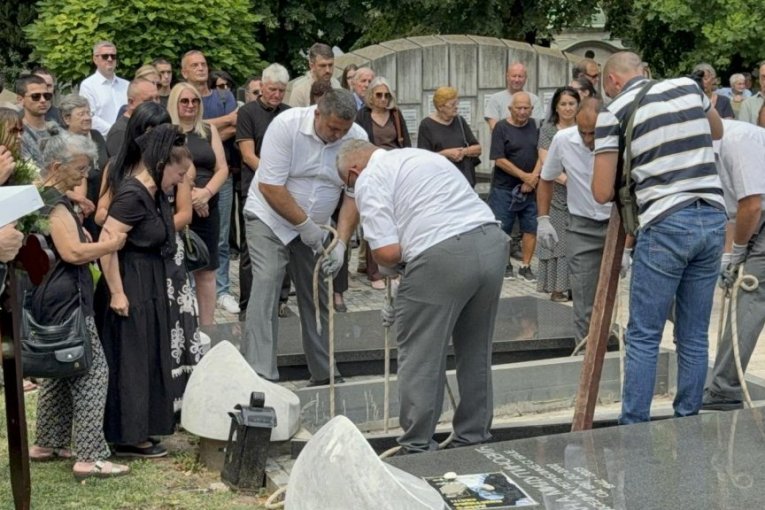 Sahranjen Andrija Bajić