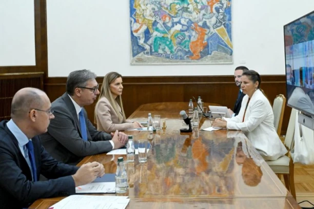 NOVO POGLAVLJE SARADNJE: Vučić se sastao sa predstavnicima Svetske zdravstvene organizacije (FOTO)