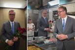 VUČIĆ DONEO RUŽE ŽENAMA U PREDSEDNIŠTVU: Samo da im kažem kako mi mnogo znače i koliko ih volim