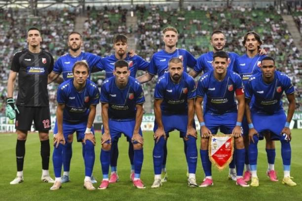 NOVI SAD DIŠE ZA "LALE"! Vojvodina rasprodala stadion protiv Ajaksa!
