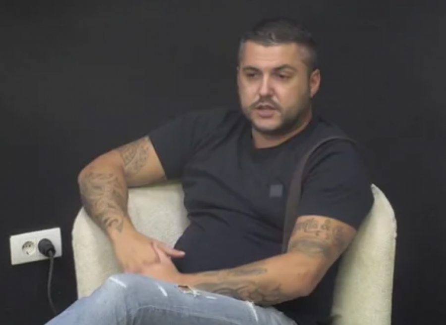 POLICIJA HITNO MORA DA REAGUJE! Voditeljka otkrila PORUKE PRETNJE od Asminovih, takmičarka se ZALEDILA od straha! (FOTO)