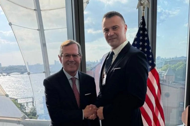 Arbutina u Londonu sa najvećim američkim kompanijama