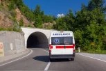 MLADIĆ IZ SRBIJE SE UTOPIO U BUDVI! Kupališta bila zatvorena zbog velikih talasa, mladić ipak skočio: Uviđaj u toku