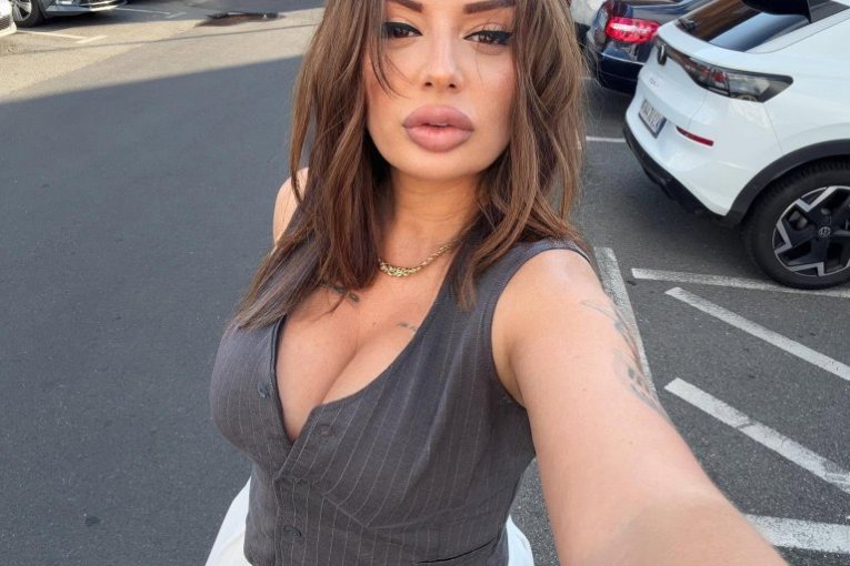 Nevena Hot