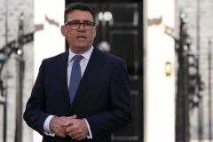 "MORAMO DA BUDEMO BOLJI!" Prvo obraćanje Endija Bernama kao premijera Velike Britanije - NAJAVIO VELIKE PROMENE!