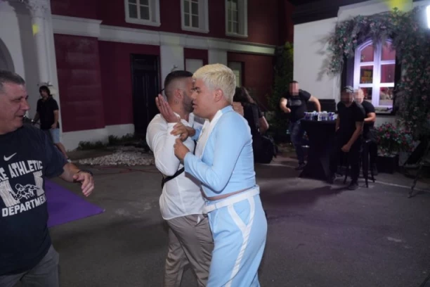 UZNEMIRUJUĆE! Asmin prijavljen POLICIJI, pogledajte necenzurisani snimak TUČE sa Urošem! (VIDEO)