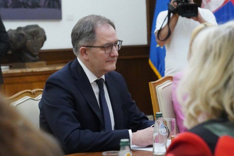 Vučić se sastao sa delegacijom EBRD