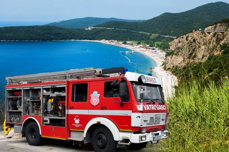 IZBIO POŽAR NA JAZU! Vatra se brzo razbuktala  - gori jedna od najpoznatijih plaža! (VIDEO)