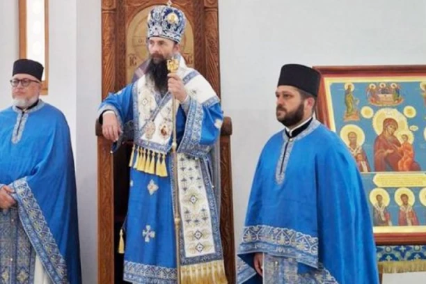 PRAZNIK ČUDOTVORNE IKONE KOJA JE IZ HILANDARA STIGLA U ZAJEČAR: Pred Bogorodicom Koločkom vernici traže pomoć i utehu