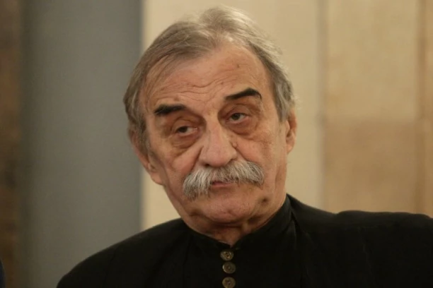 LJUBIŠA RISTIĆ NASLEDIO GORDANU GONCIĆ: Treba sačuvati Atelje 212, ima problema...