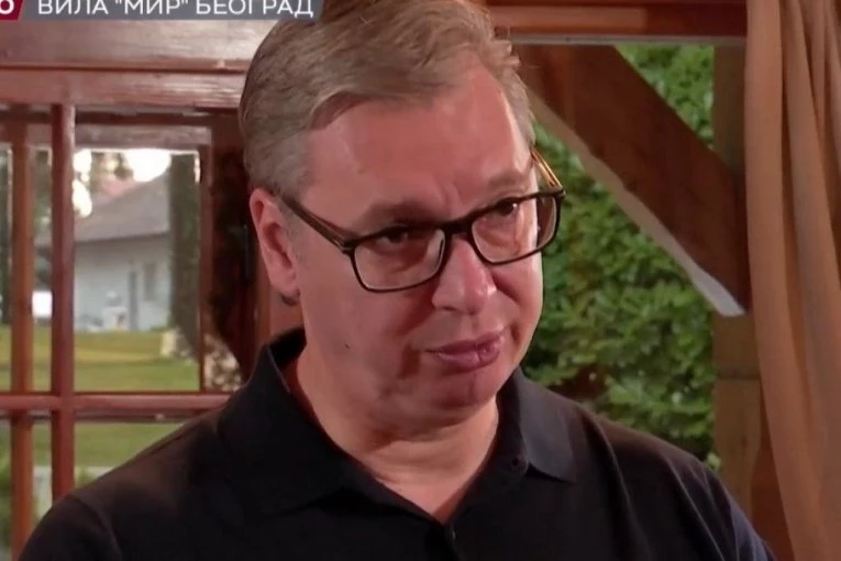 VUČIĆ OTKRIO! Evo KOLIKO će para 22. septembra dobiti svi punoletni građani Srbije!