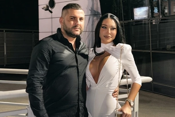 PRVA IZJAVA MAJE MARINKOVIĆ NAKON DEMOLIRANJA ASMINOVOG AUTA: Od Durdžića ni traga, ni glasa, a OVE reči odjekuju! (FOTO)