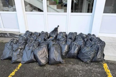 U NOVOM PAZARU PAO KAMIONDŽIJA SA 400 KILOGRAMA DUVANA! U tajnom bunkeru krio teret vredan milione! (FOTO)