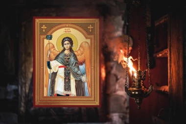 SUTRA JE CRNO SLOVO I KRSNA SLAVA MNOGIH PORODICA: Sabor Svetog arhangela Gavrila o arhangelu koji je doneo najveće Božje blagovesti