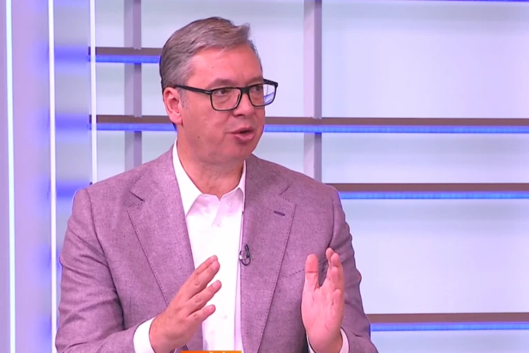 TEHNIČKE STVARI SE PRIVODE KRAJU! Vučić o kupoprodaji NIS: "Nadam se da bismo pre kraja septembra mogli sve da završimo!"