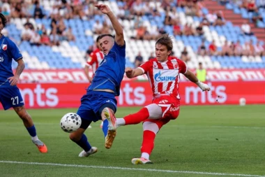 SPEKTAKULARAN DERBI CRVENA ZVEZDA - VOJVODINA! Gol za golom, šansa za šansom, ovo je bio pravi SRPSKI FUDBAL (VIDEO)